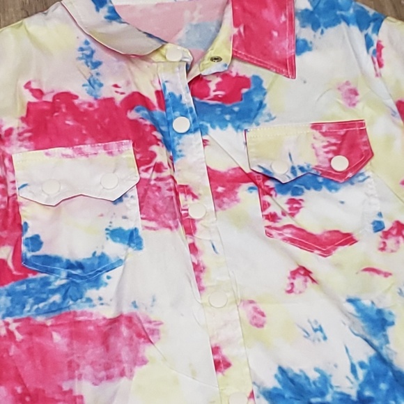 NWT Casual Graffiti Ink Print Blouse - Picture 3 of 6